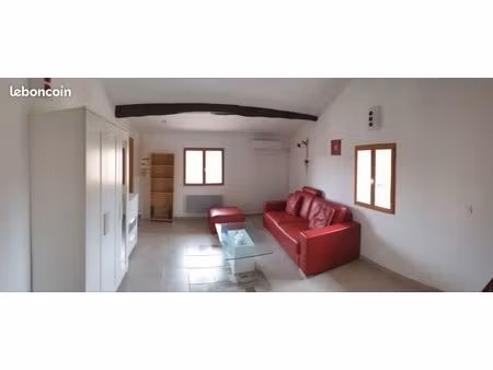 loue joli studio mezzanine à l année