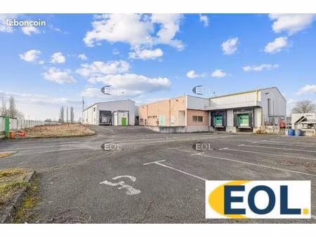 local industriel 1 993 m²