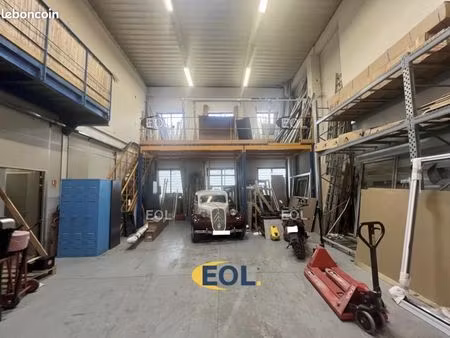local d'activité 352 m²