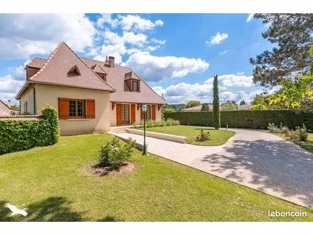 maison 5 pièces 132 m²