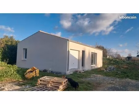 maison neuve à taugon