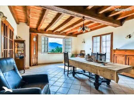 ferme 9 pièces 239 m²