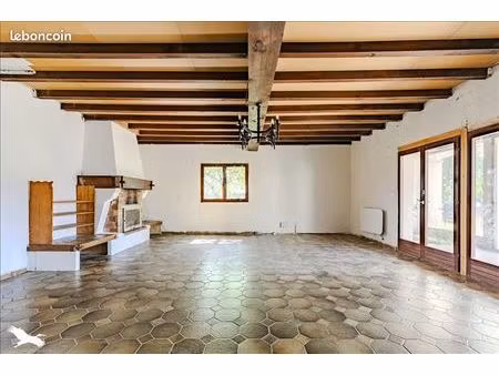 maison 7 pièces 200 m²