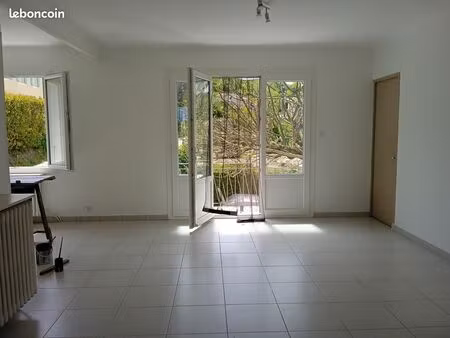 maison sur terrain constructible de 2133 m2