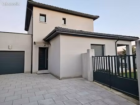 maison 136 m2 sur terrain 540 m2 montélimar sud proche commodités