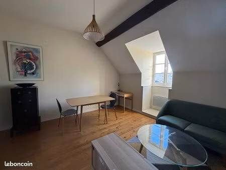 appartement au cœur de fontainebleau avec parking