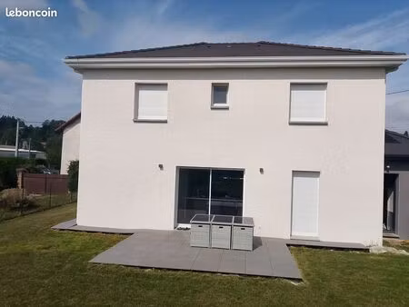 villa individuelle re2020 maison récente 119 m² au calme