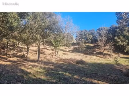 terrain 2 000 m² puget