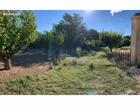 ?terrain constructible 650m2 viabilisé avec permis maison plain pied 100m2