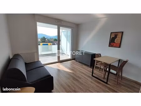 studio 1 pièce 23 m²