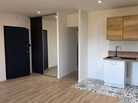 bien rare à la location – appartement t3 de standing – centre de brassac (81260)