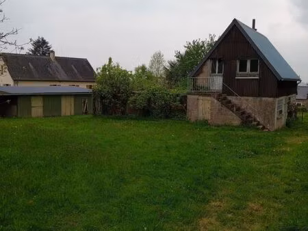 ancien atelier sur beau terrain de 1280m²  cu positif