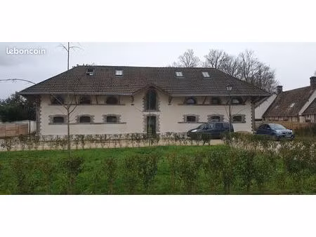 maison a abondant au haras du chateau