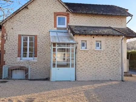 a vendre - maison de ville rénovée à cour-cheverny ?