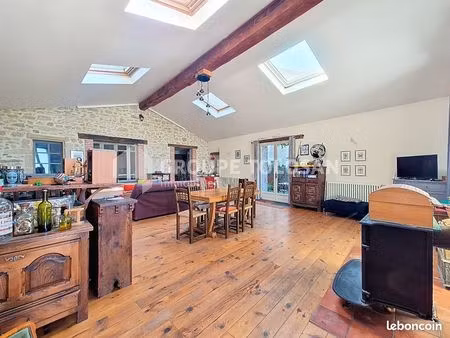 maison de village 6 pièces 390 m²