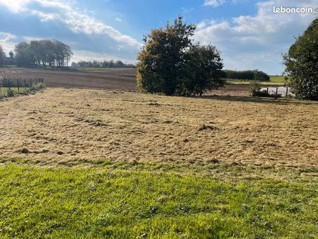 a vendre magnifique terrain
