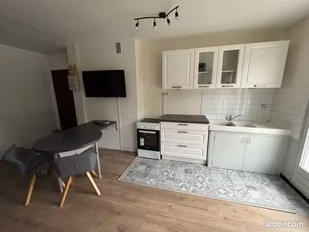 très bel appartement f2 meublé