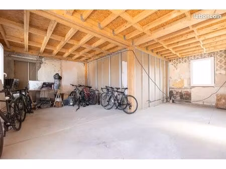 plateau à aménager 54 m² – fort potentiel – tarnos