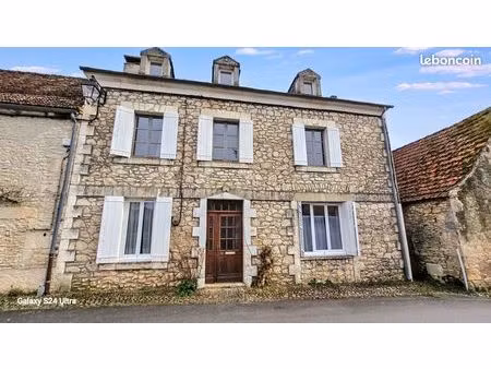 maison 6 pièces 150 m²