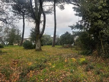 terrain 1 111 m² eysines