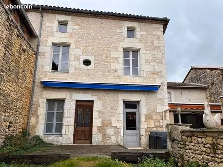 immeuble 548 m² la rochefoucauld en angoumois