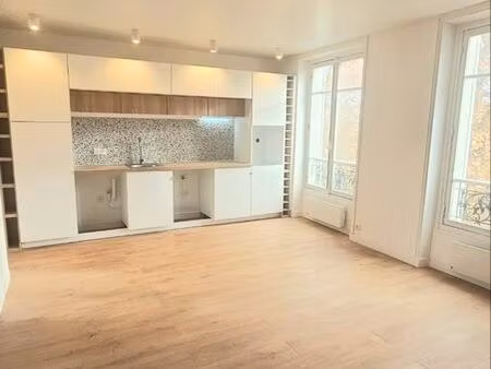 t2 39m2 nanterre centre 2mn du rer