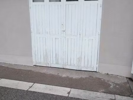 vente box fermé sécurisé - montpellier - idéal stationnement ou stockage