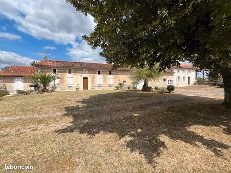 longère 10 pièces 422 m²
