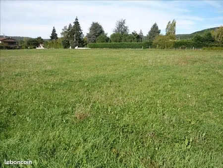 terrain 10 440 m² puy l eveque