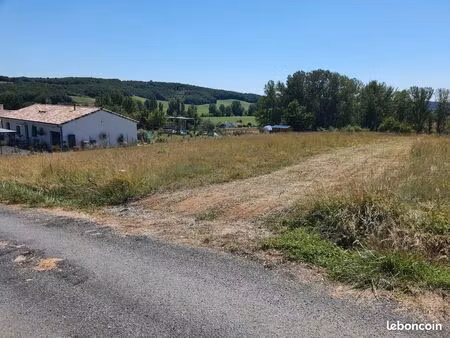 terrain constructible 1654m2