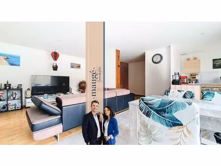 maison - mitoyenne - 3 chambres - idéal investissement - garage - cave - jardin