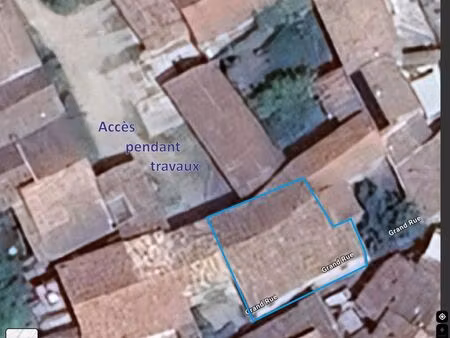 grande maison de village à restaurer