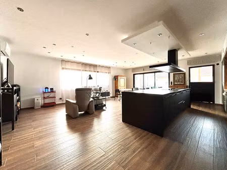 appartement 4 pièce(s) 120 m2