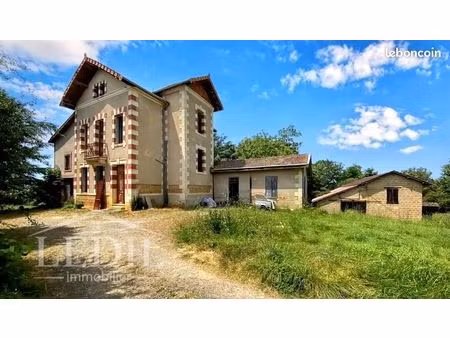 propriété 5 pièces 200 m²