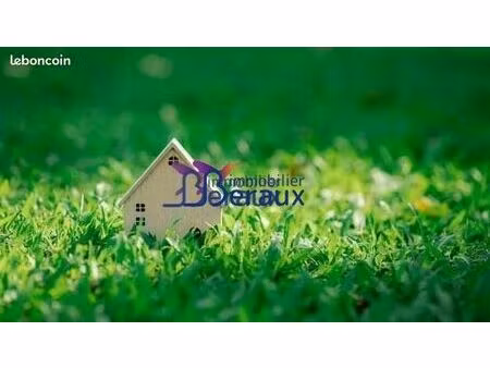 terrain 616 m² le trait