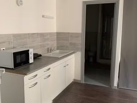appartement t1 bis meublé – 25 m² – centre de confolens - avec machine à laver
