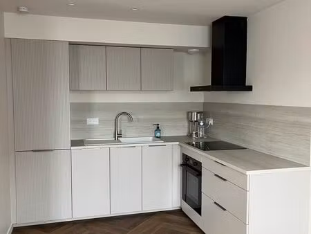 maison rénovée de 51m² – centre cognac – 2 chambres + cour sans vis-à-vis
