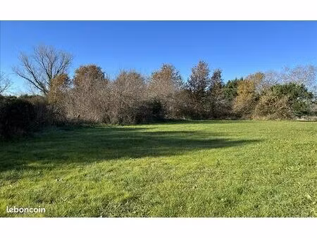 terrain 770 m² labastide saint pierre