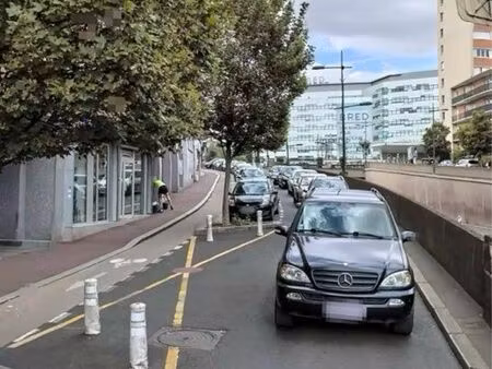 place parking souterrain