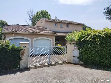 villa 5 pièces 110 m²