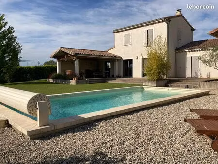 villa 7 pièces - 165m2