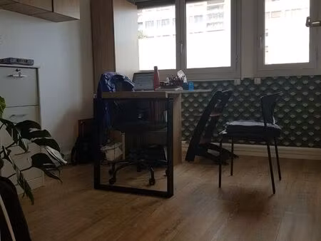 bureau à louer dans cabinet pluridisciplinaire