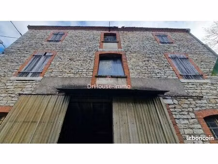 loft/atelier/surface 750 m² septfonds