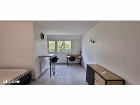 t1 meublé avec place de parking