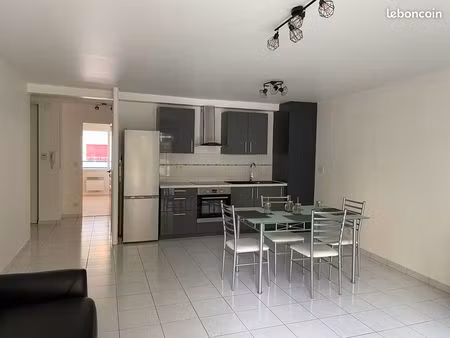 appartement t3 de 65m² avec terrasse plein sud