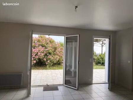 location à l'année maison locmaria t5