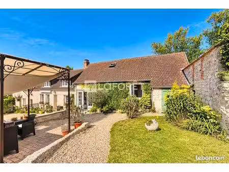 maison 8 pièces 211 m²