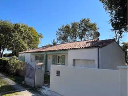 maison de plain-pied rénovée – 109 m² – terrain 1000 m² – thénac