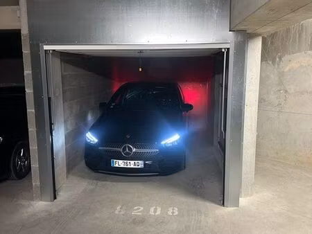 box ferme neuf dans résidence sécurisé