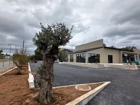 à louer – local commercial à vidauban